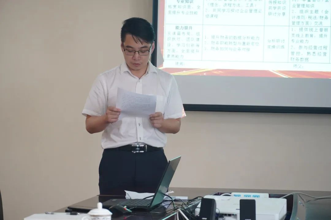 <a href=http://m.zfojg.cn target=_blank class=infotextkey><a href=http://m.zfojg.cn target=_blank class=infotextkey>雙良</a>環(huán)境</a>“師帶徒”簽約儀式圓滿落幕