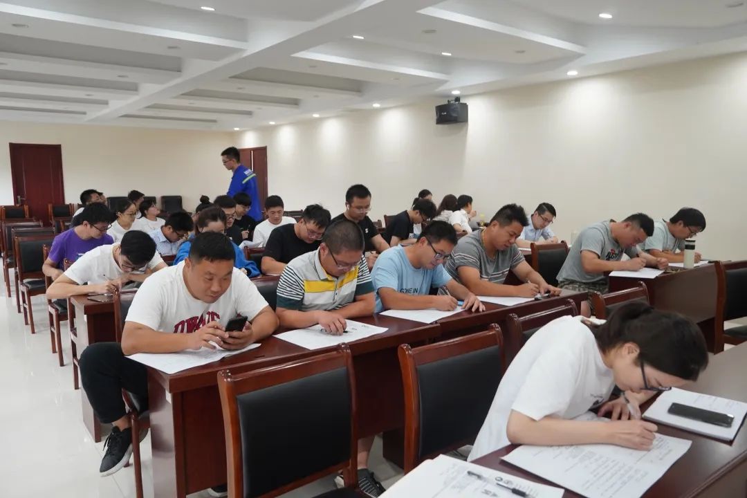 <a href=http://m.zfojg.cn target=_blank class=infotextkey><a href=http://m.zfojg.cn target=_blank class=infotextkey>雙良</a>環(huán)境</a>安全培訓(xùn)“拍了拍”你